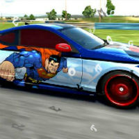 Гоночный автомобиль Супермена играть бесплатно